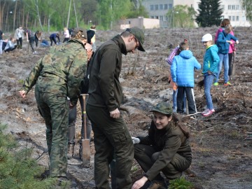 Sadzenie lasu na terenie BPK. , <p>Henryk Bałut</p>